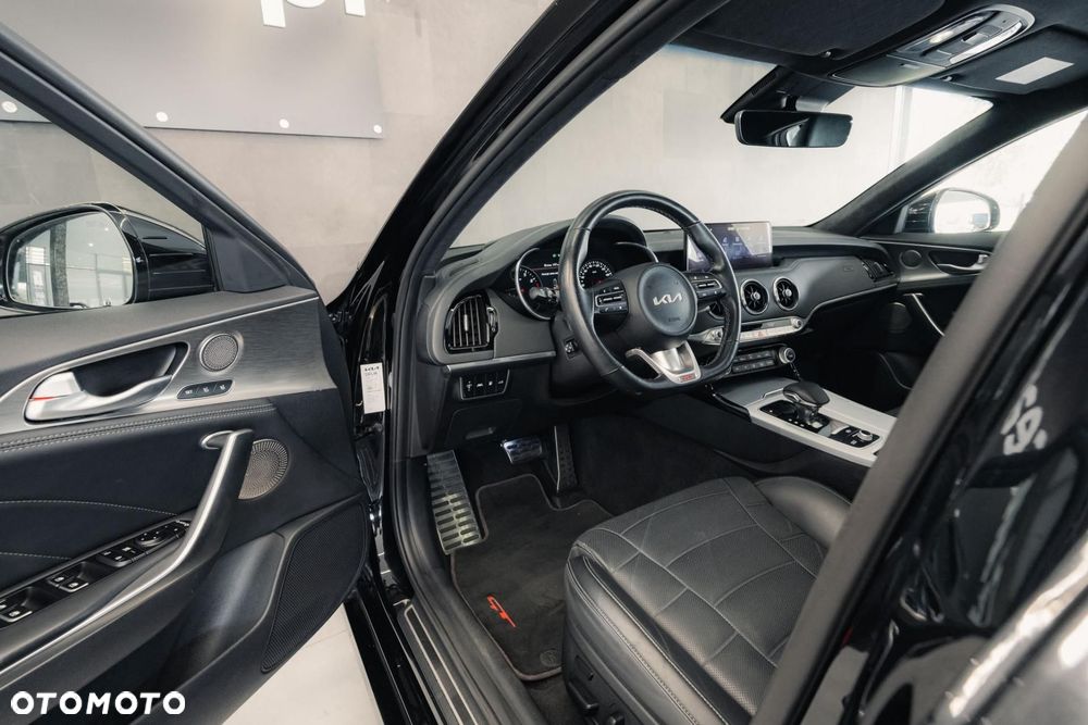 Kia Stinger 3.3 T-GDI V6 GT AWD - 10