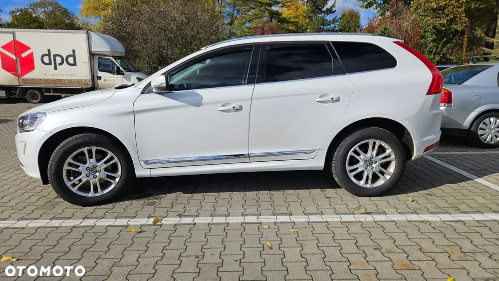 Volvo XC 60 T5 AWD Summum - 4