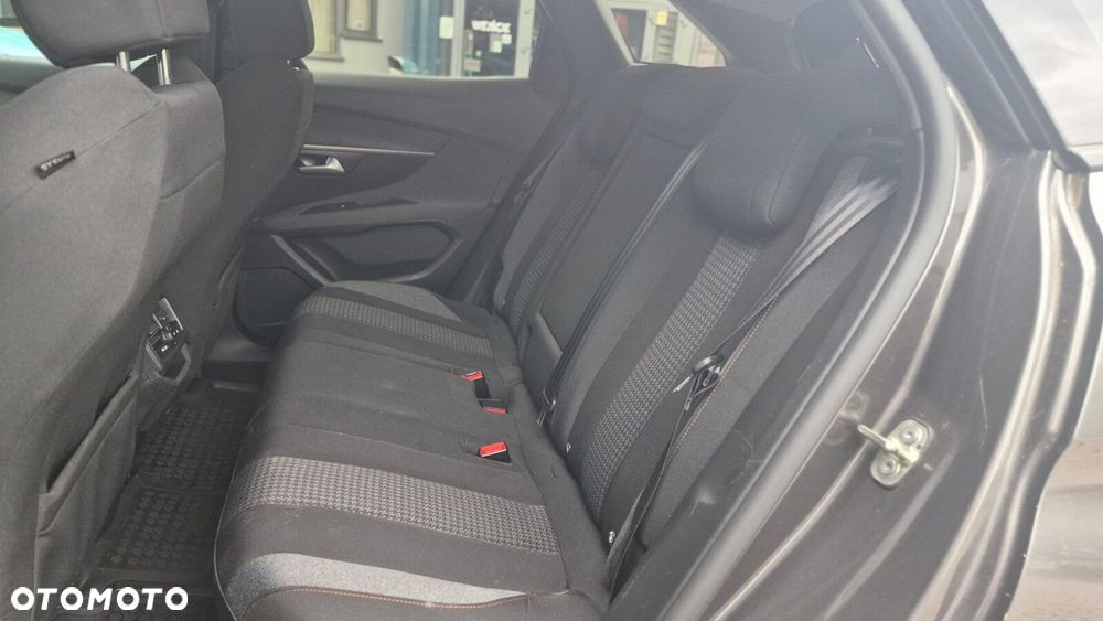 Peugeot 3008 1.2 PureTech Active Pack S&S EAT8 - 15