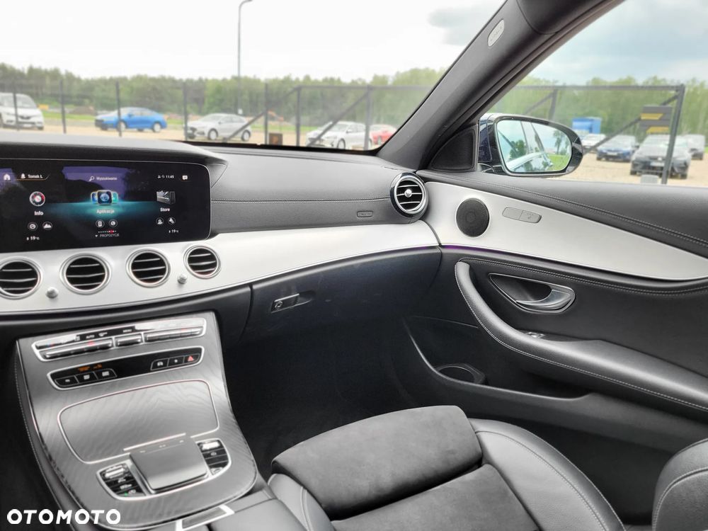 Mercedes-Benz Klasa E 220 d 4-Matic AMG - 14