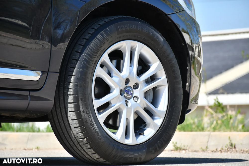 Volvo XC 60 D5 AWD Geartronic Summum - 18