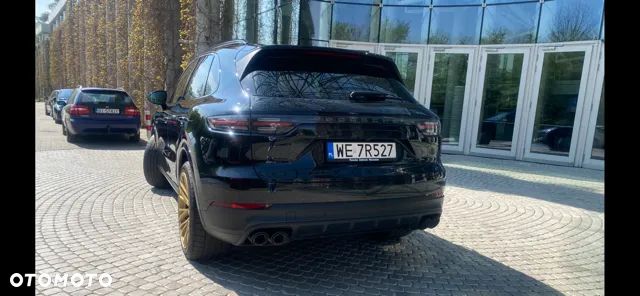 Porsche Cayenne E-Hybrid Platinum Edition - 9