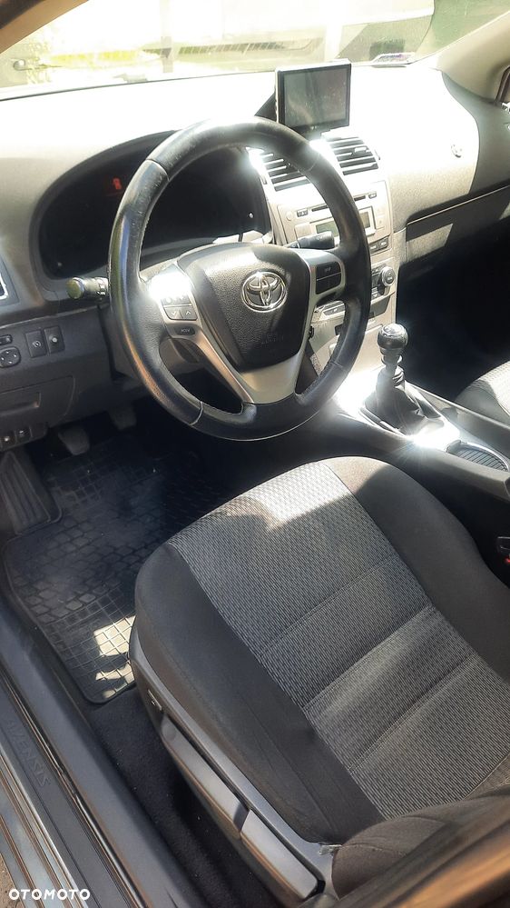 Toyota Avensis 1.8 Sol - 3