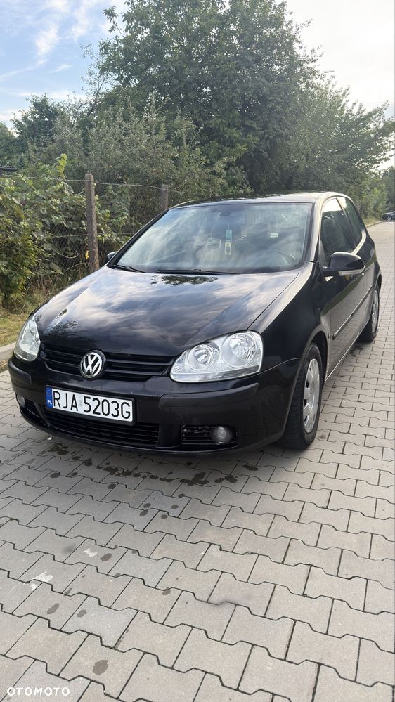 Volkswagen Golf - 1