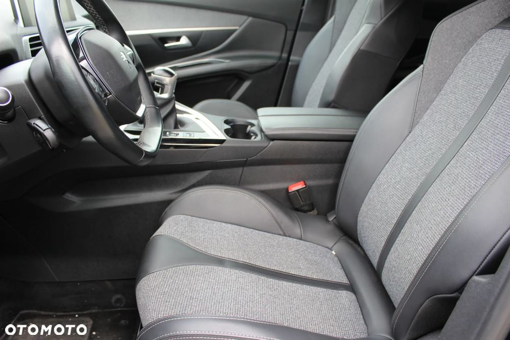 Peugeot 3008 1.2 PureTech Allure S&S - 12