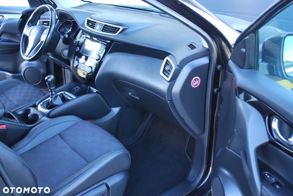 Nissan Qashqai 1.6 DIG-T Tekna+ - 8