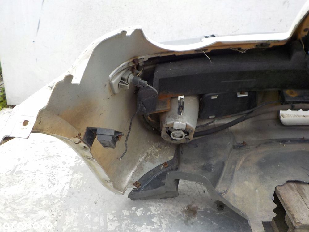 381 CHRYSLER 300 C ZDERZAK PRZÓD PRZEDNI - 5