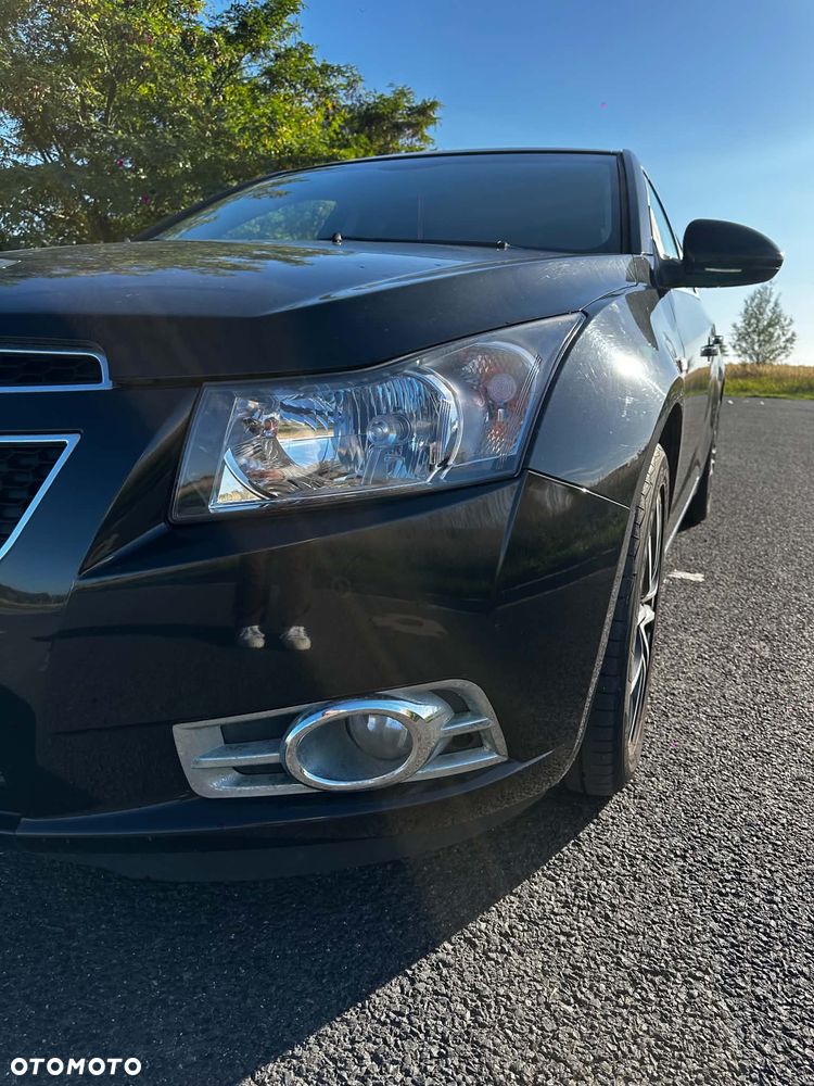 Chevrolet Cruze - 11