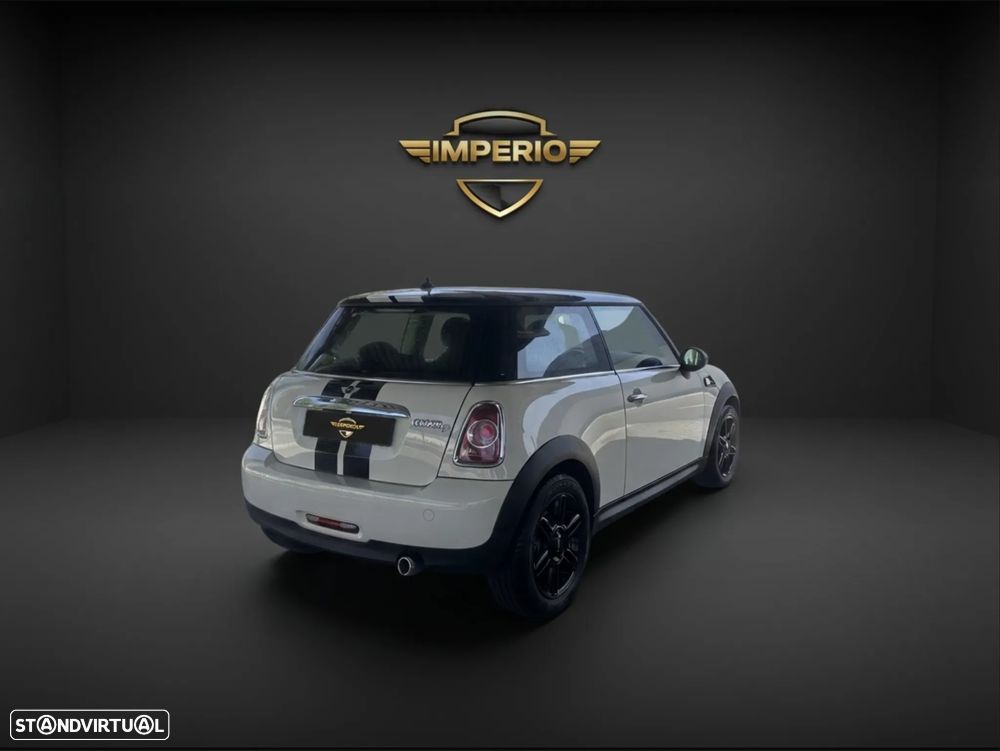MINI 3 Portas Cooper D - 6