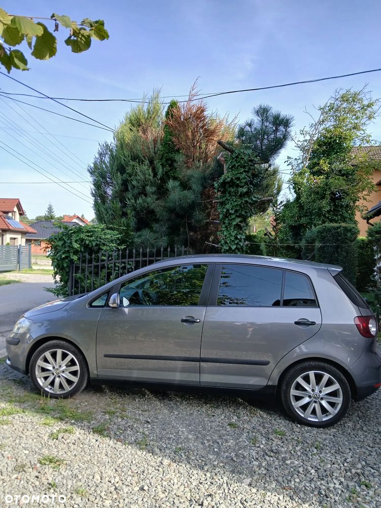 Volkswagen Golf - 2