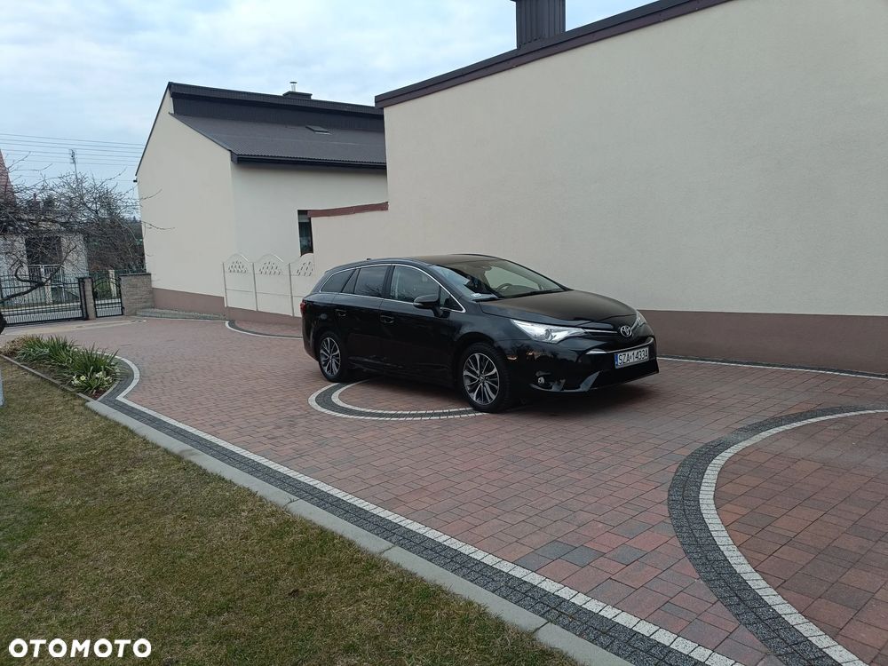 Toyota Avensis 2.0 D-4D Premium - 7