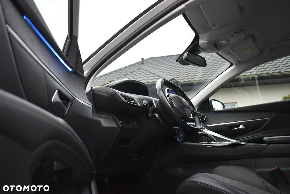 Peugeot 5008 1.5 BlueHDI Allure S&S EAT8 - 39