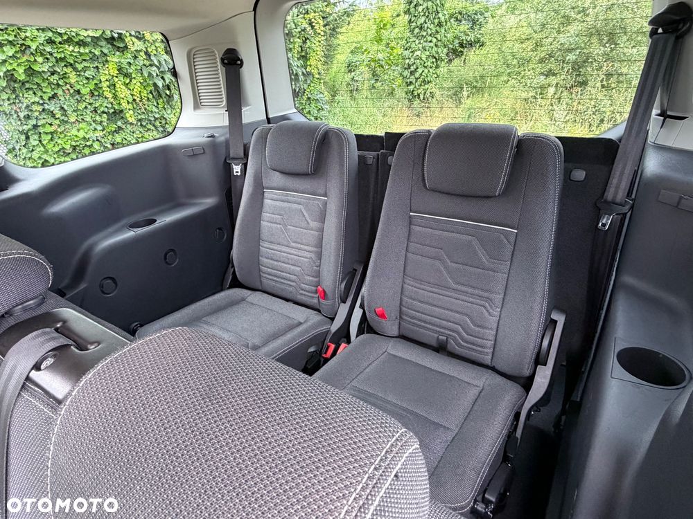 Ford Tourneo Connect 1.6 EcoBoost Titanium - 20