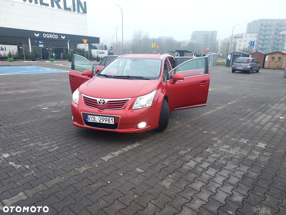 Toyota Avensis 2.0 D-4D Sol plus+NAVI - 2