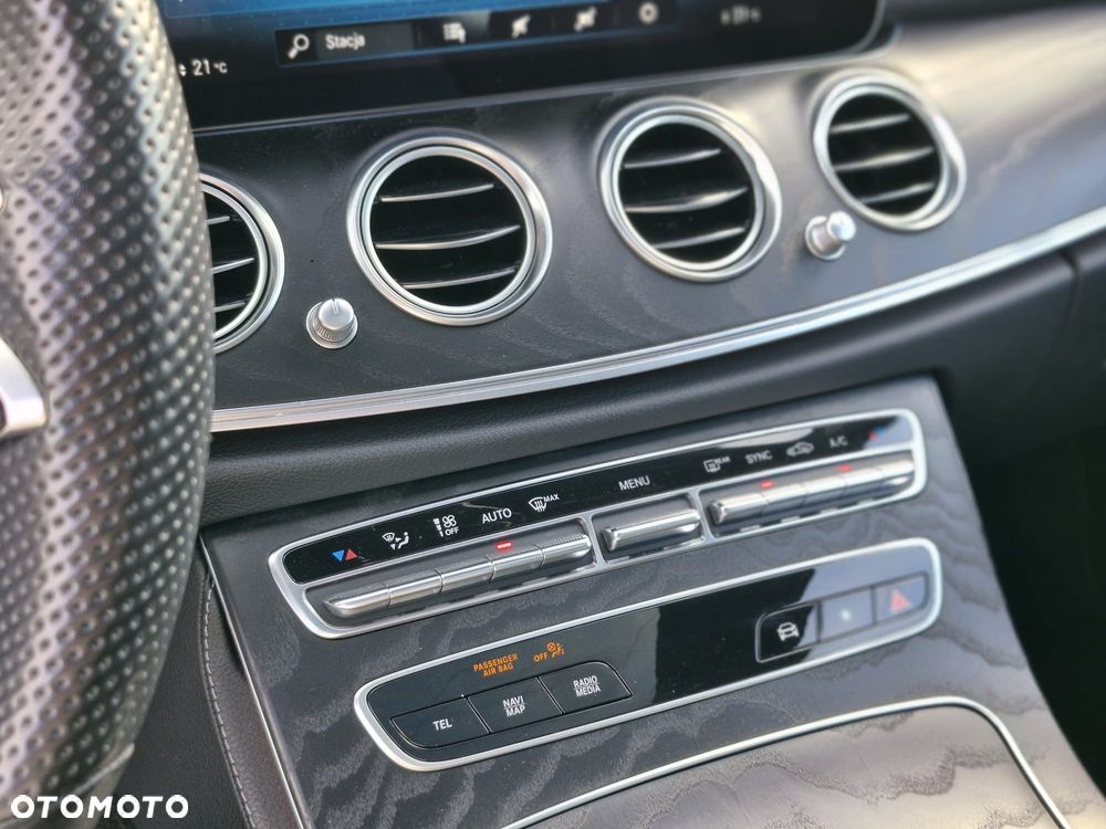 Mercedes-Benz Klasa E 220 d 4-Matic AMG - 24