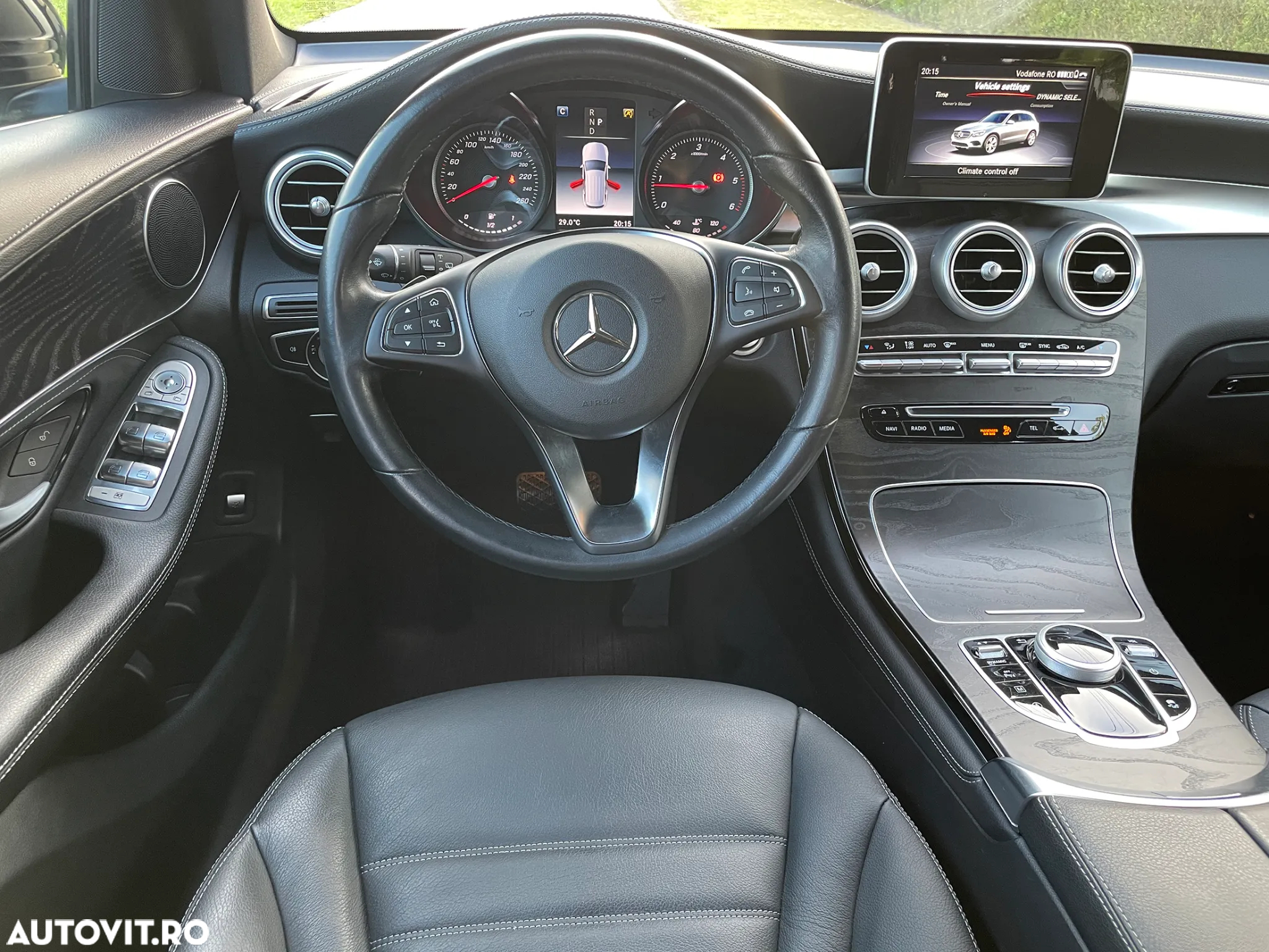 Mercedes-Benz GLC 220 d 4Matic 9G-TRONIC - 24