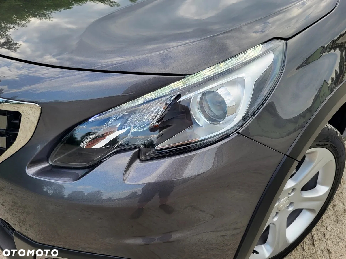 Peugeot 2008 1.2 Pure Tech GPF Signature S&S - 28