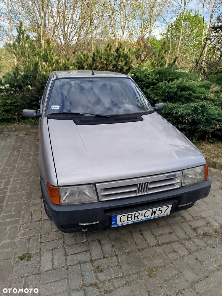 Fiat Uno 899 - 1