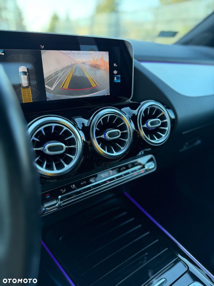 Mercedes-Benz Klasa B 180 7G-DCT - 12