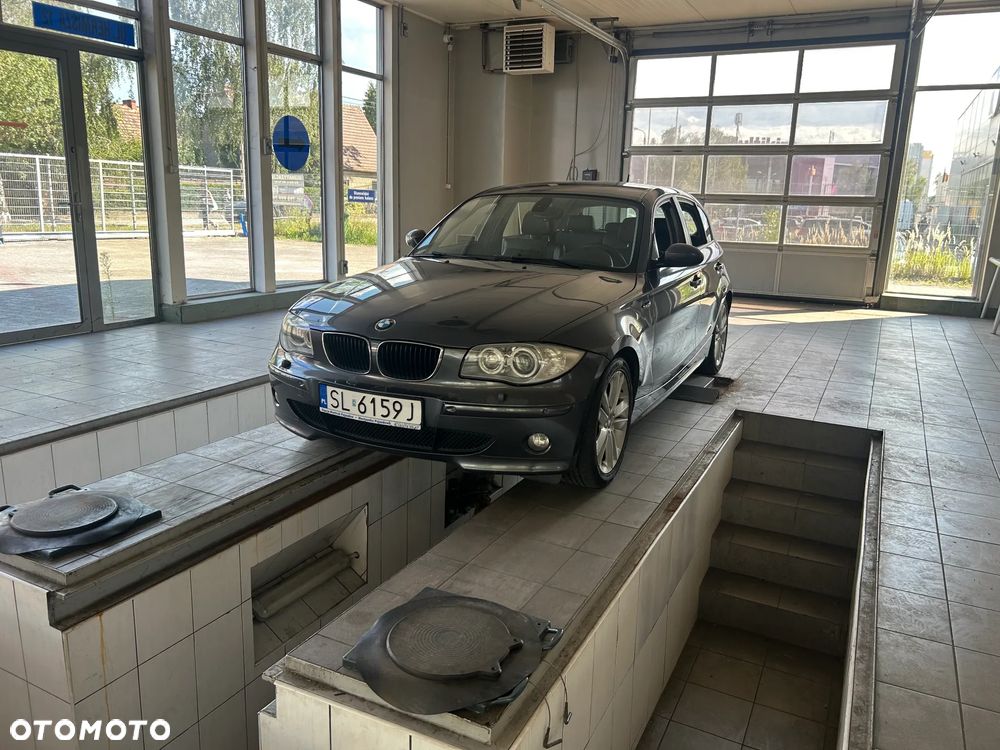 BMW Seria 1 120d DPF - 2