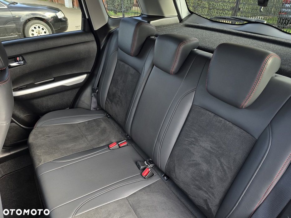 Suzuki Vitara 1.4 Boosterjet Automatik S - 32