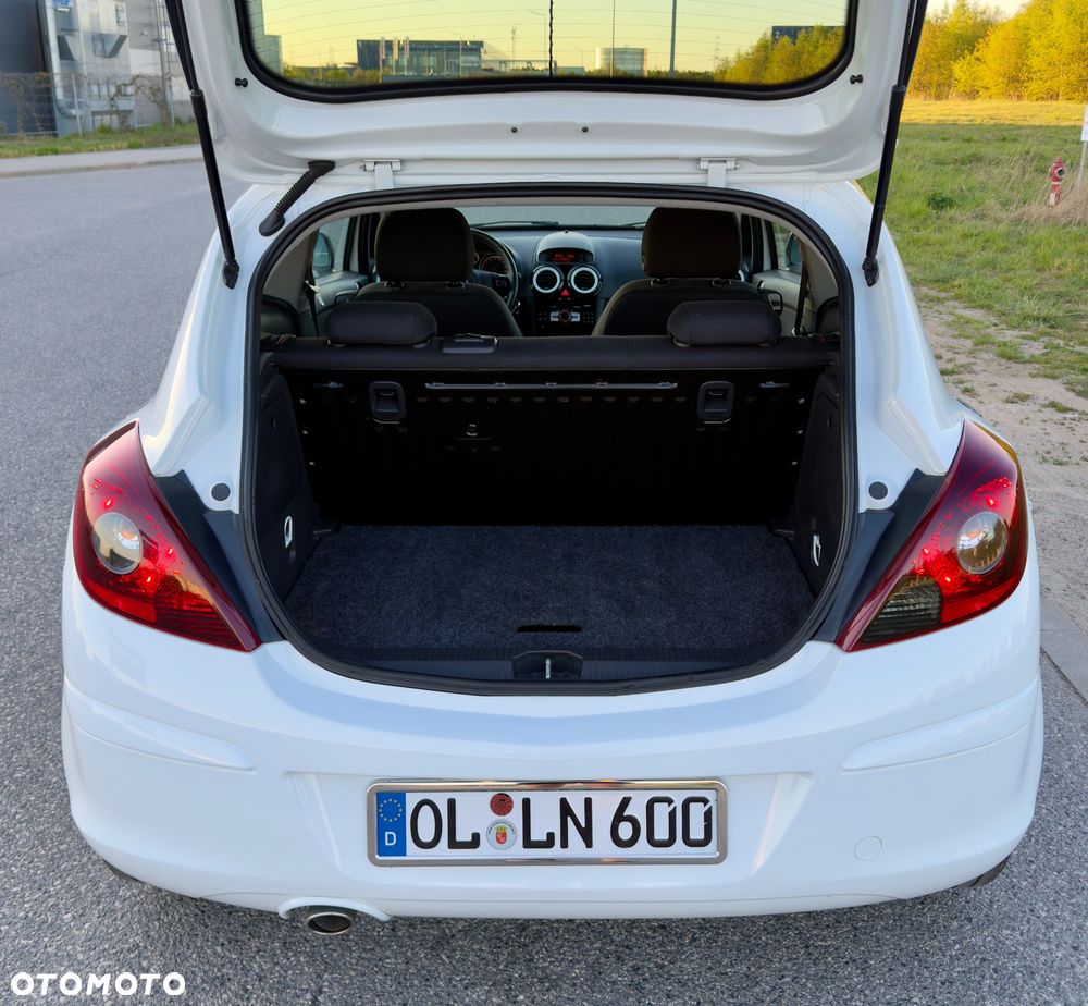 Opel Corsa 1.4 16V Color Edition - 15