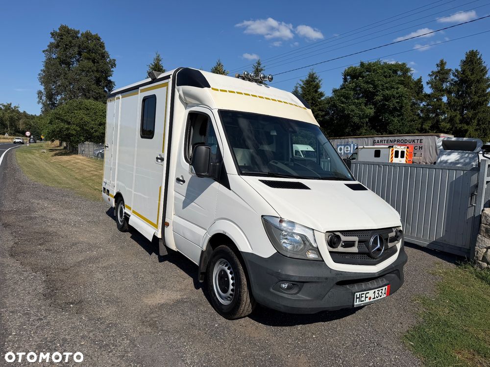 Mercedes-Benz Sprinter - 2