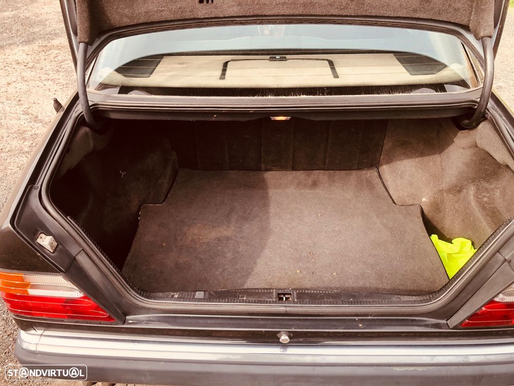 Mercedes-Benz E 250 - 13