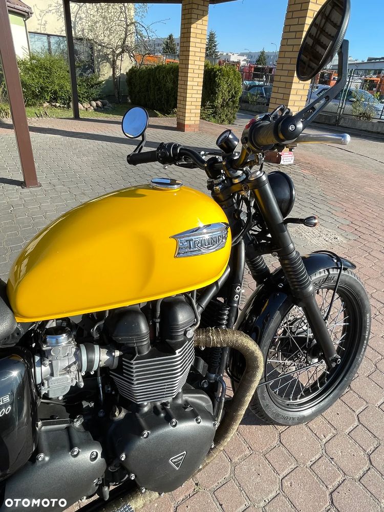 Triumph Bonneville - 12