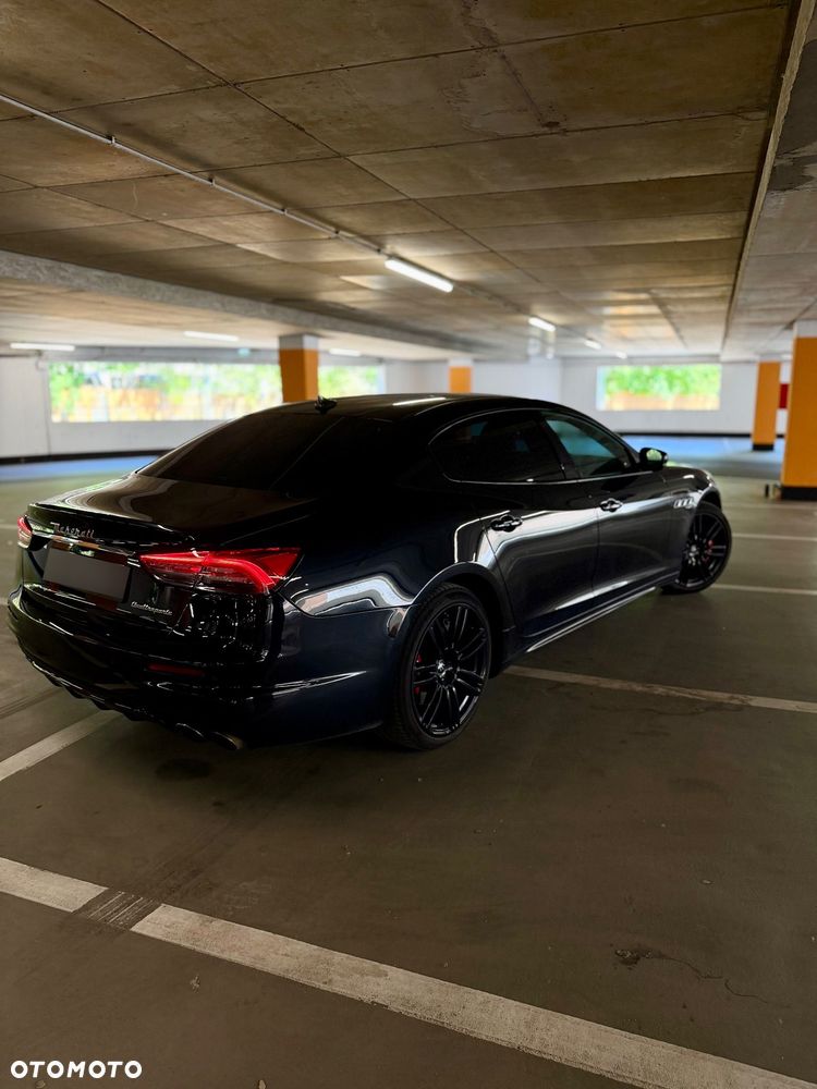 Maserati Quattroporte GranSport S - 4