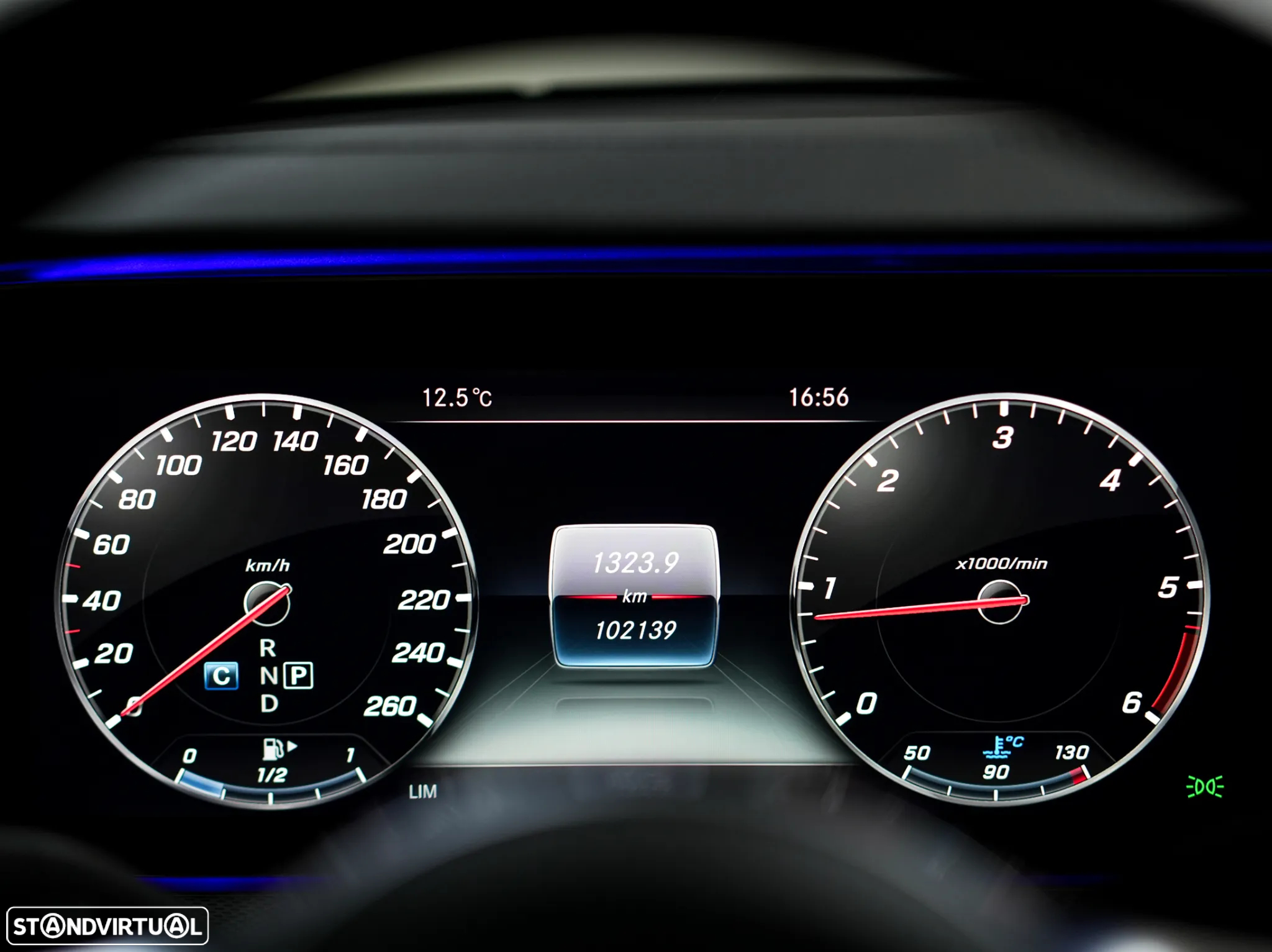 Mercedes-Benz E 300 d AMG Line - 16