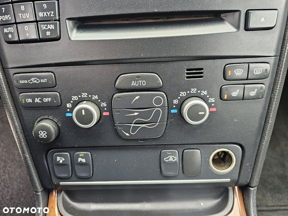 Volvo XC 90 D4 FWD Summum - 25