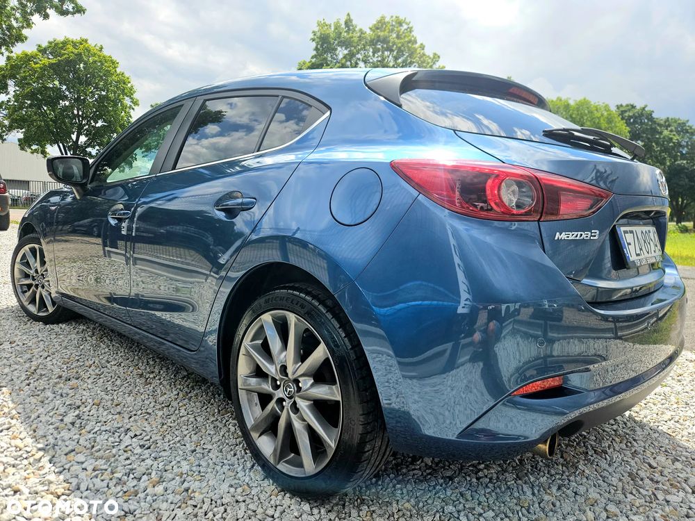 Mazda 3 - 4