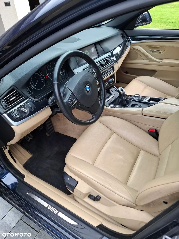 BMW Seria 5 520d - 15