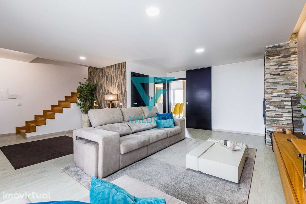 Moradia T4 c/ Logradouro e Garagem - Andrinos / Leiria - Grande imagem: 3/47