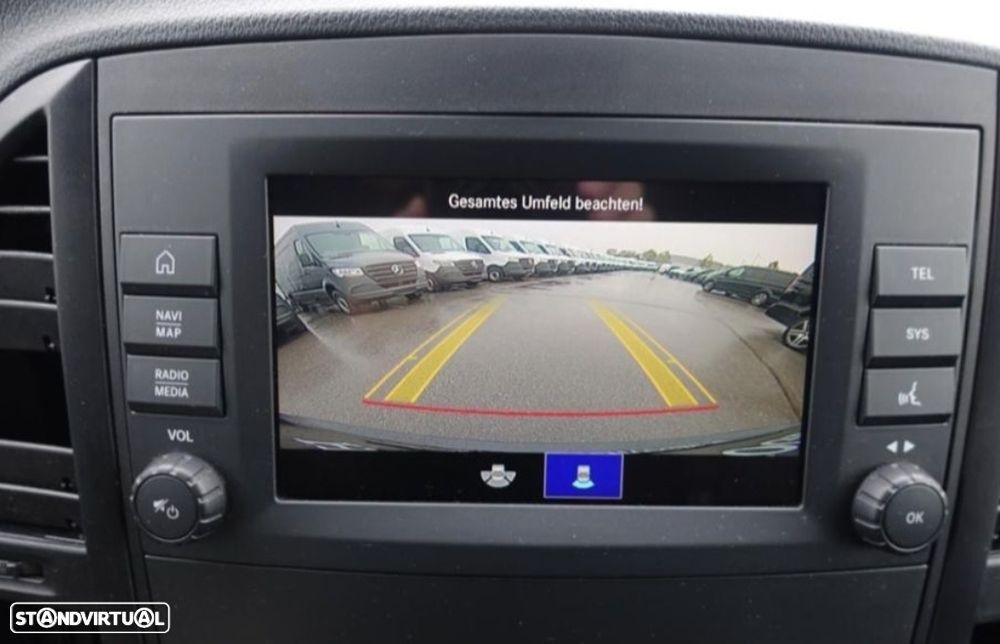 Mercedes-Benz eVito Tourer 126 Longa PRO - 19