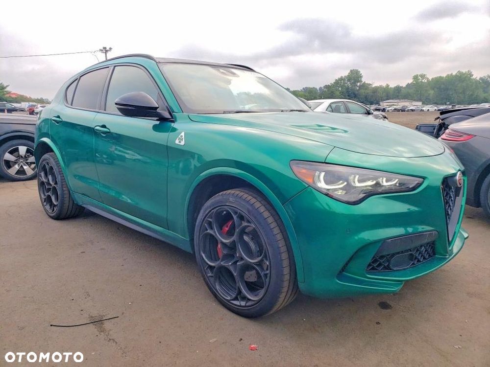 Alfa Romeo Stelvio - 4