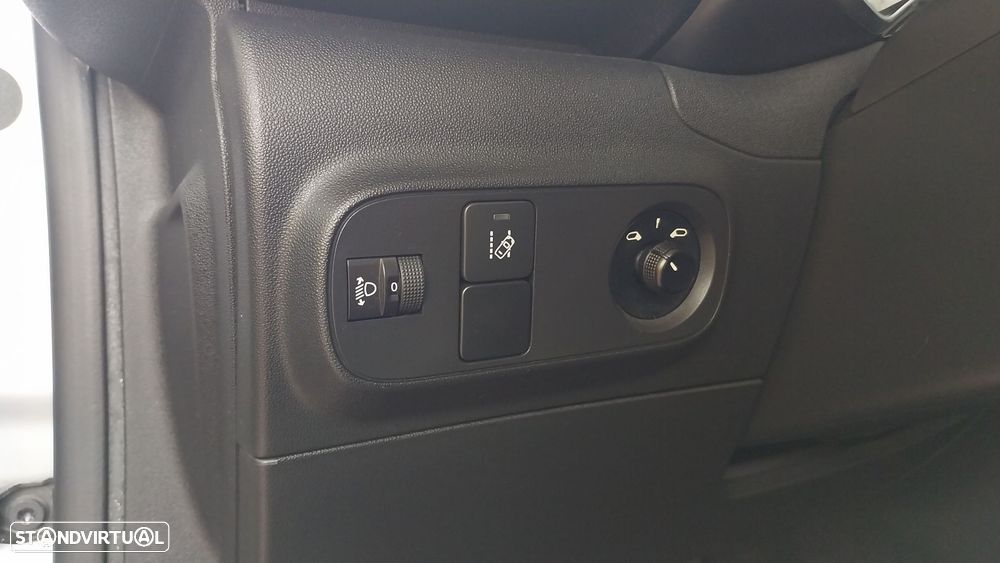 Citroën C3 1.2 PureTech Shine - 4