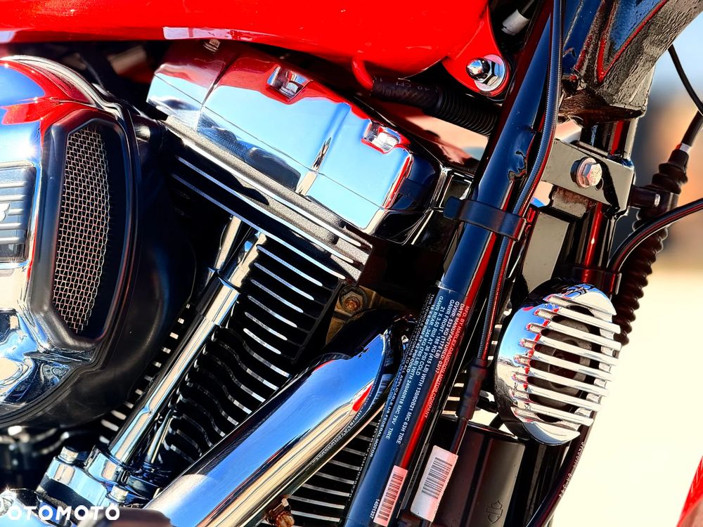 Harley-Davidson FXSB Breakout - 10