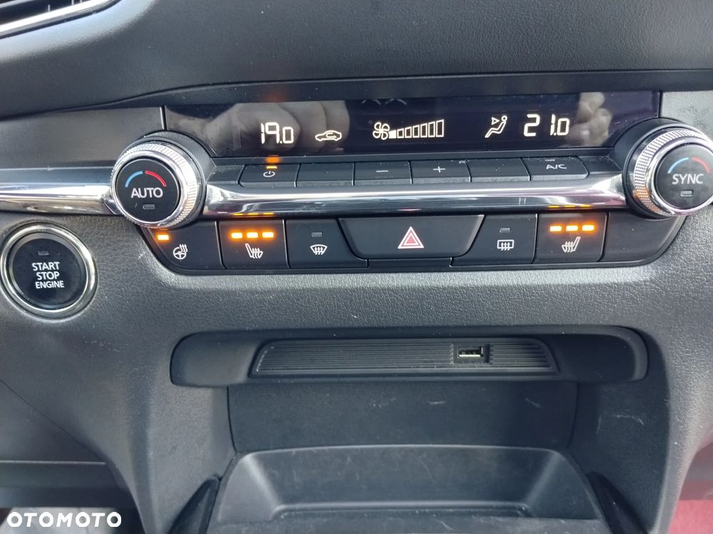 Mazda CX-30 SKYACTIV-X 2.0 M-Hybrid SELECTION - 25