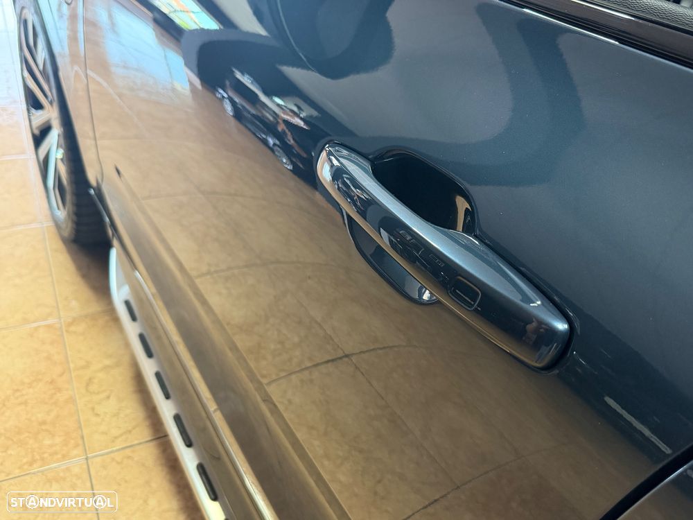 Volvo XC 60 T6 AWD Recharge Geartronic RDesign Expression - 22