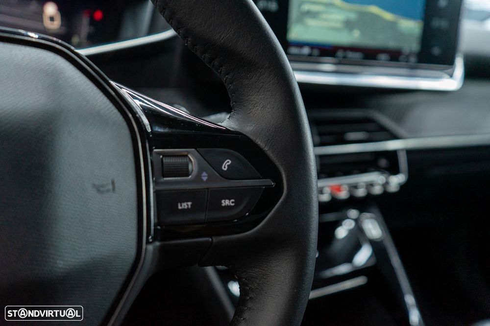 Peugeot 2008 BlueHDi 130 EAT8 Allure Pack - 40