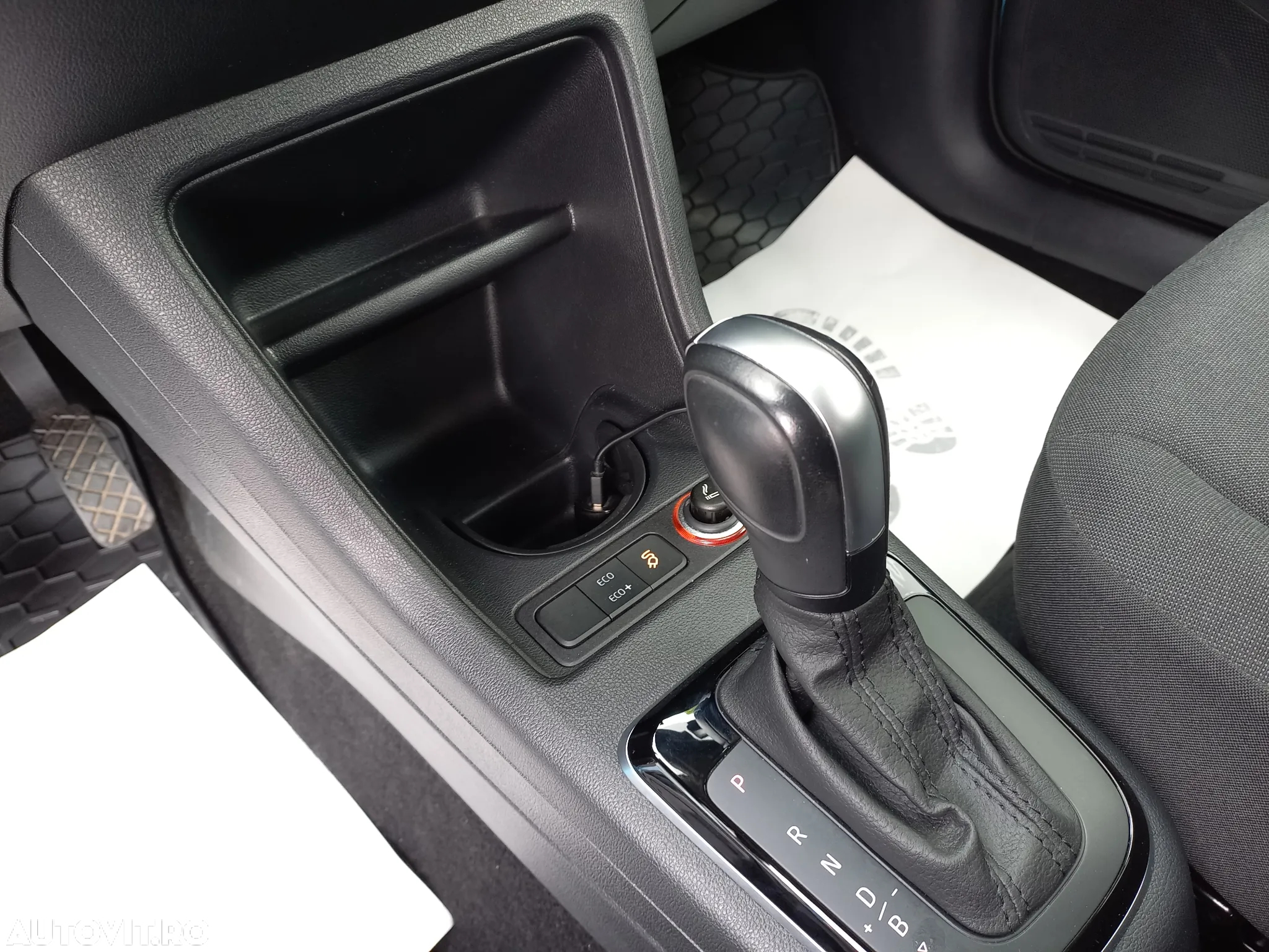 Volkswagen up! e-up! - 23
