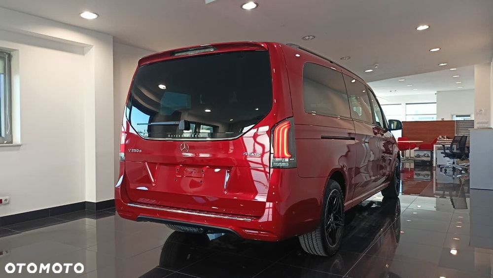 Mercedes-Benz Klasa V - 6