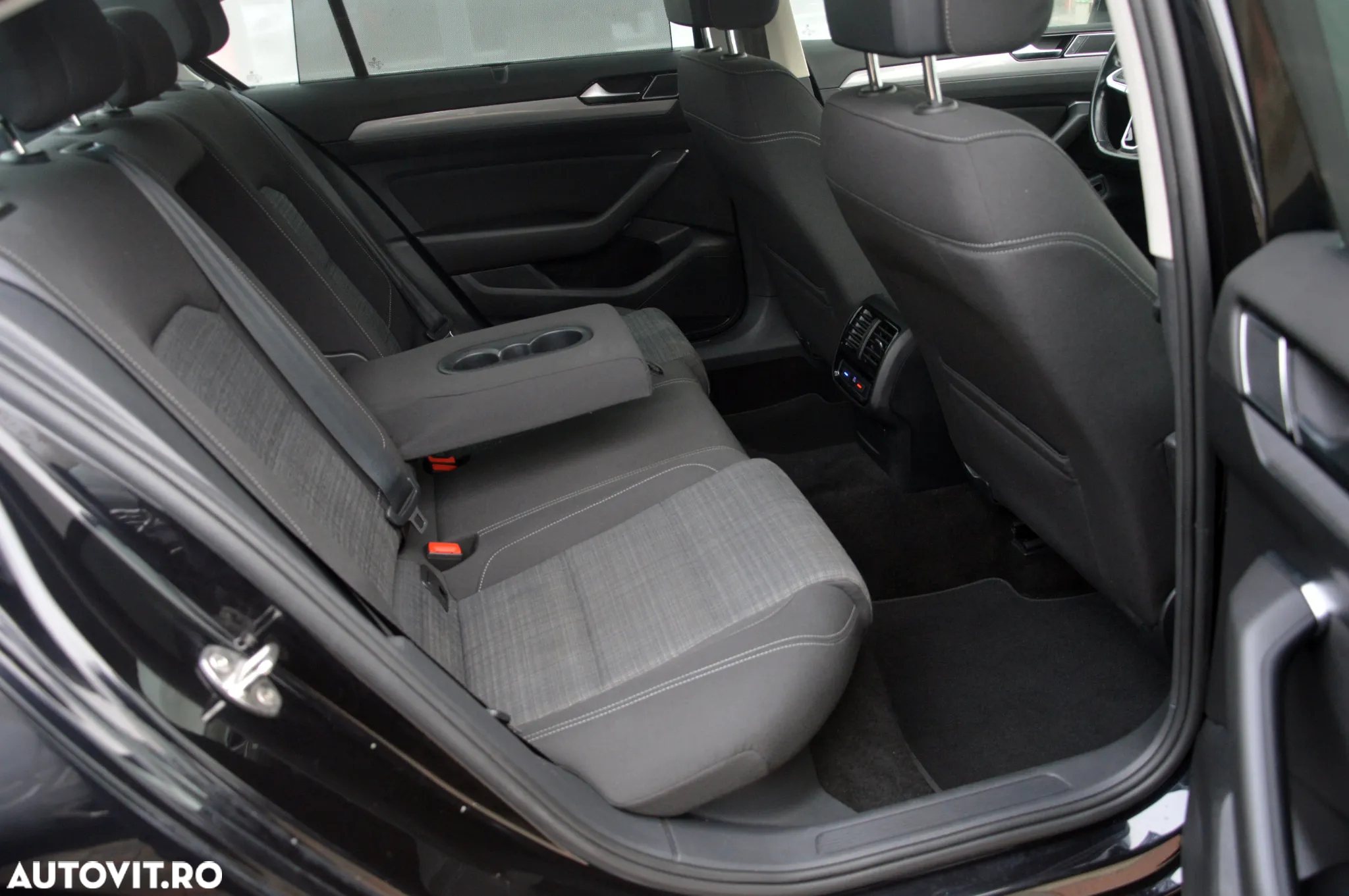 Volkswagen Passat 1.6 TDI (BlueMotion Technology) DSG Comfortline - 7
