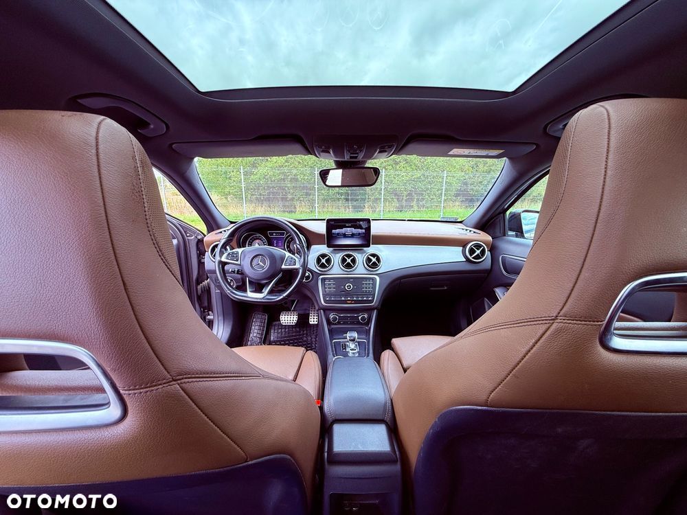 Mercedes-Benz GLA - 20