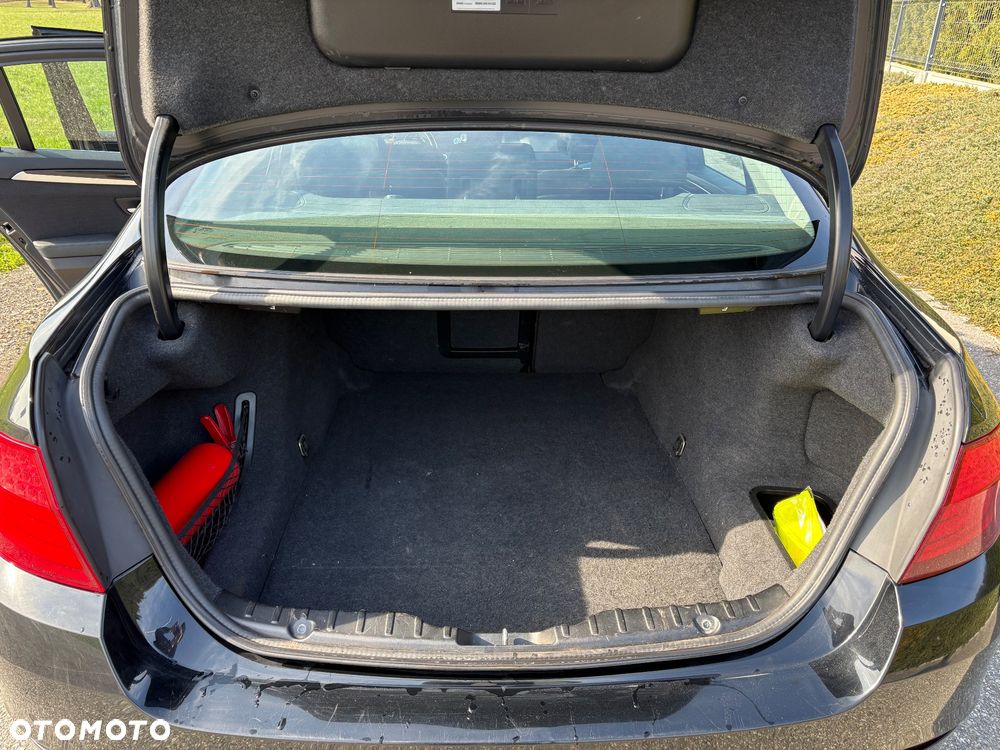 BMW Seria 5 520d - 11