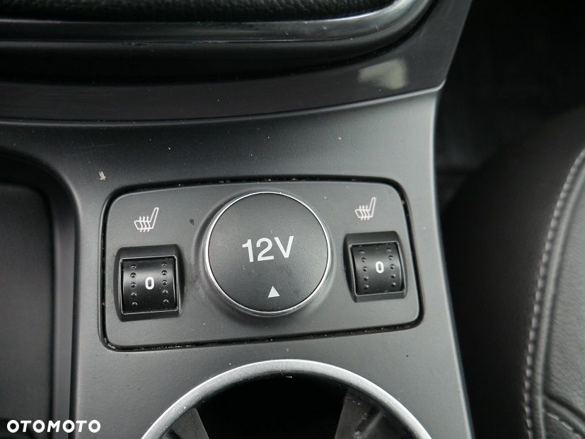 Ford Kuga - 17