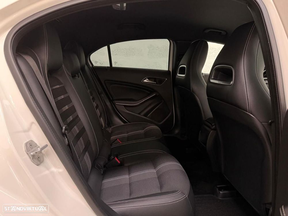 Mercedes-Benz A 180 d 7G-DCT Urban - 35