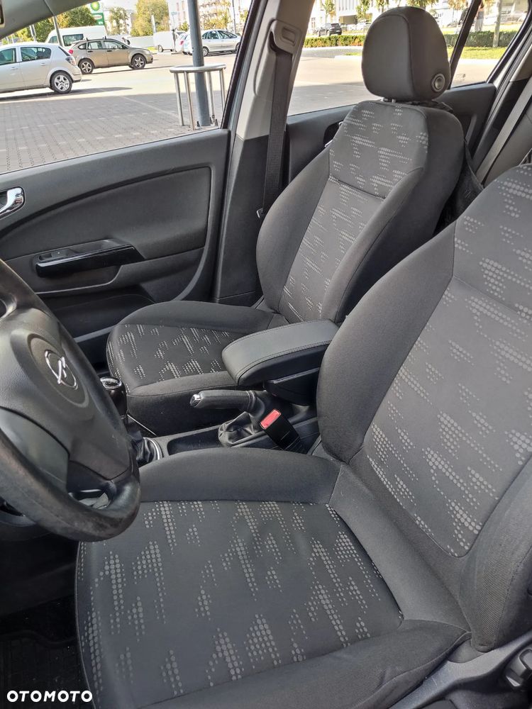 Opel Corsa - 11